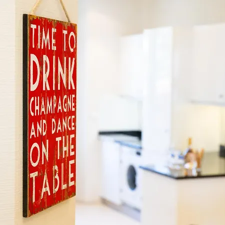 Superbe T3 - 10 Min Palais - Parking Appartement *