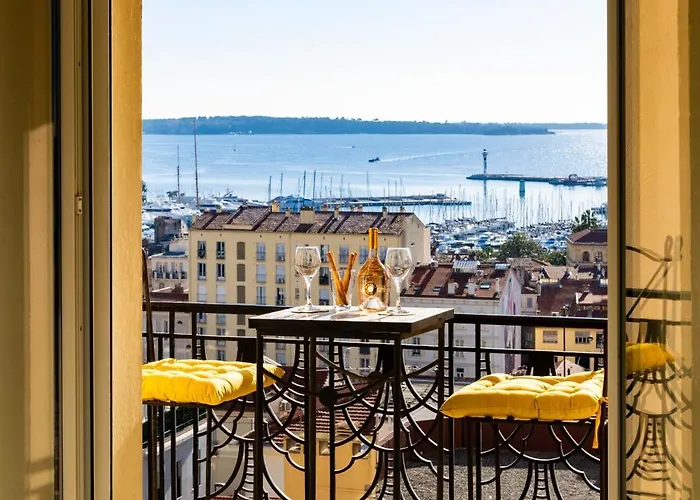 Superbe T3 - 10 Min Palais - Parking Apartman